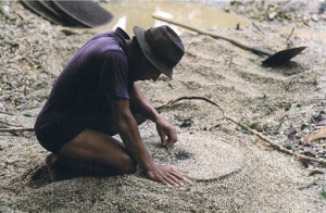 4　採掘おじさん